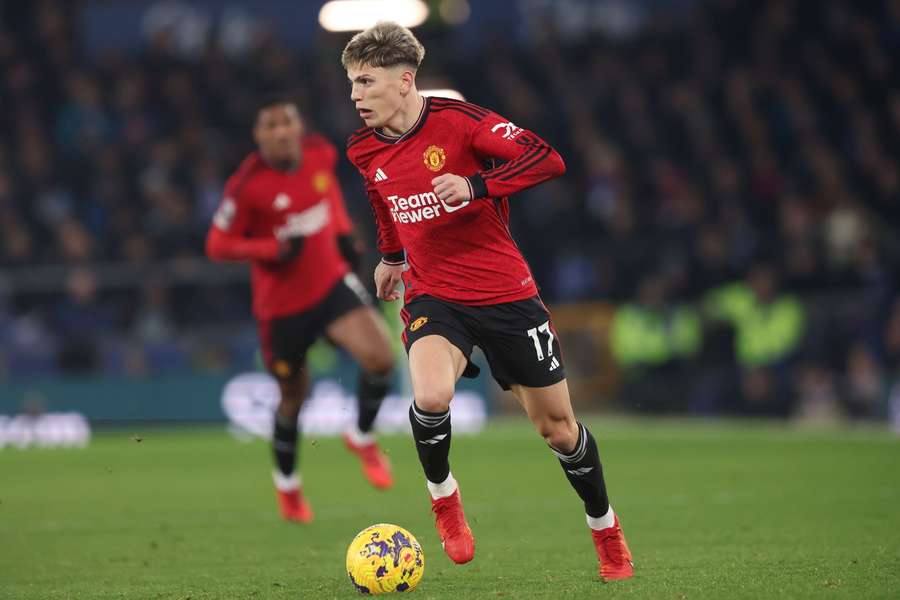 Man Utd unimpressed by Chelsea demands over star player swap Man Utd unimpressed by Chelsea demands over star player swap