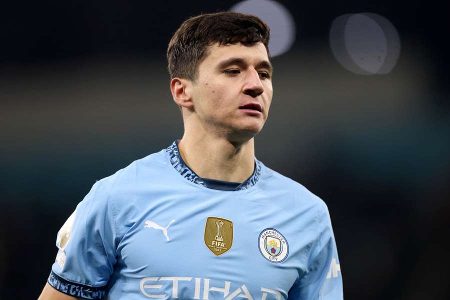 Kluby z Premier League útratou drtí konkurenci, nejvíce na přestupy vynaložil Manchester City