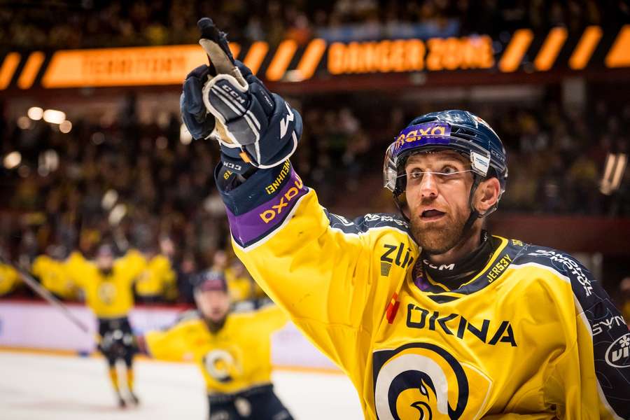 Bedřich Köhler ze Zlína slaví gól proti Jihlavě.