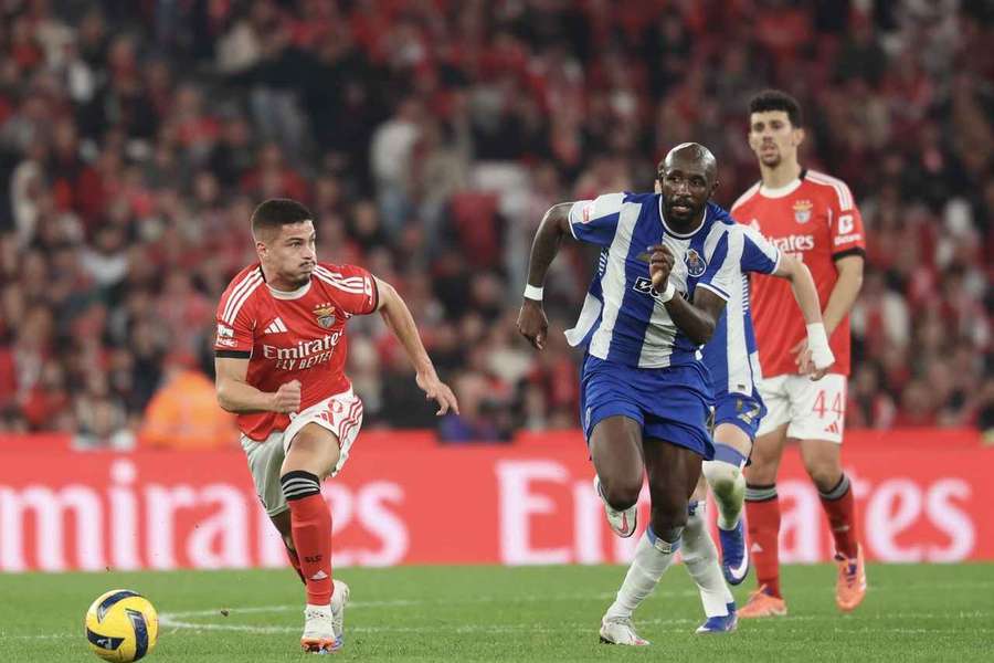 Ivanovictenta escapar a Fofana