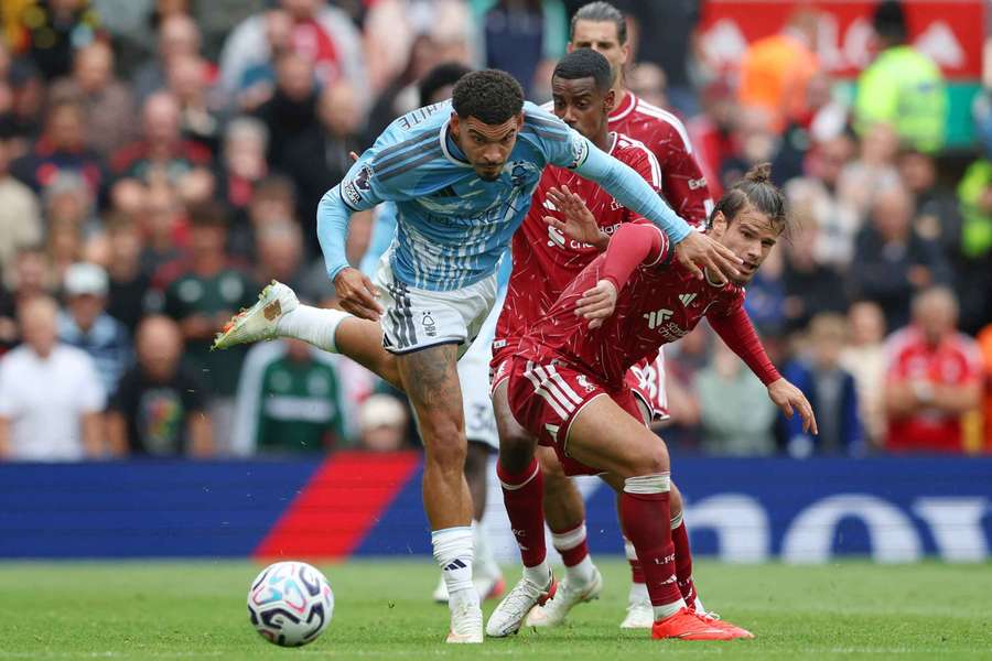 Nottingham veze z Anfieldu cenný bod. Nottingham veze z Anfieldu cenný bod.