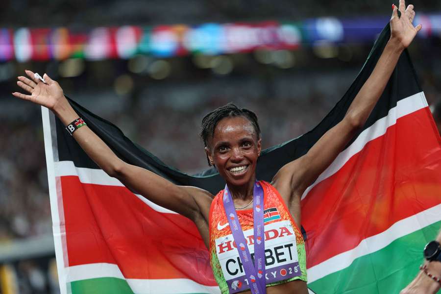 Beatrice Chebet celebrates her world championship win