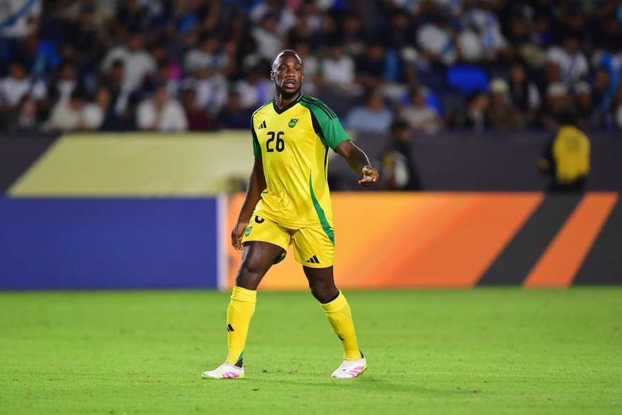 Michail Antonio v dresu Jamajky ve svém prvním utkání po návratu na hřiště.