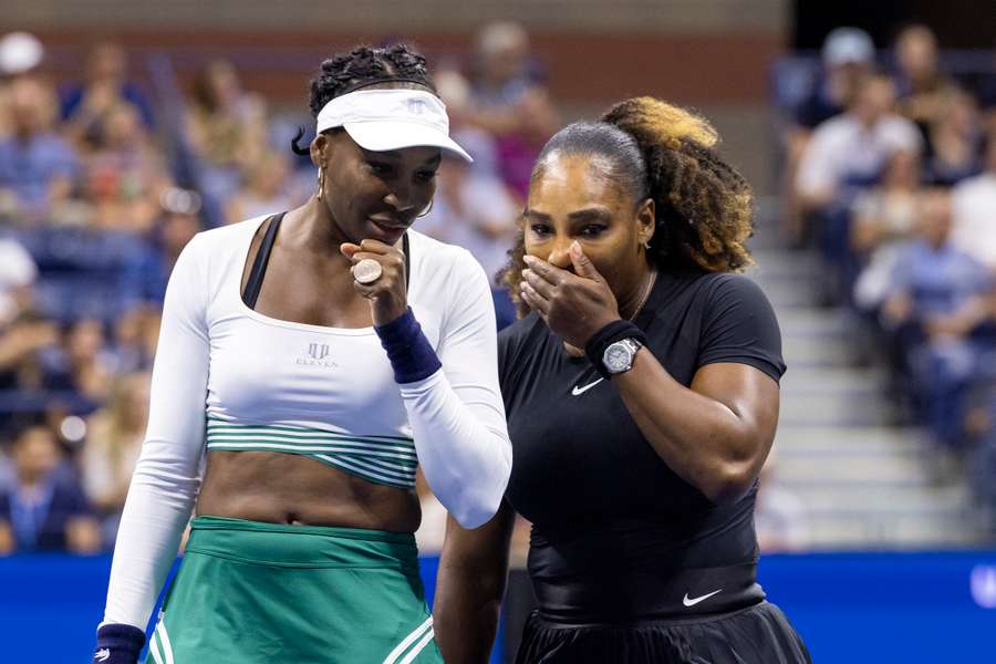 Venus și Serena Williams revin astăzi ca pereche la dublu Venus și Serena Williams revin astăzi ca pereche la dublu