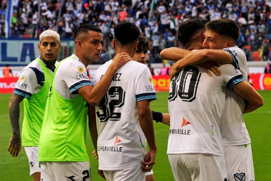 Vélez derrotó a Central