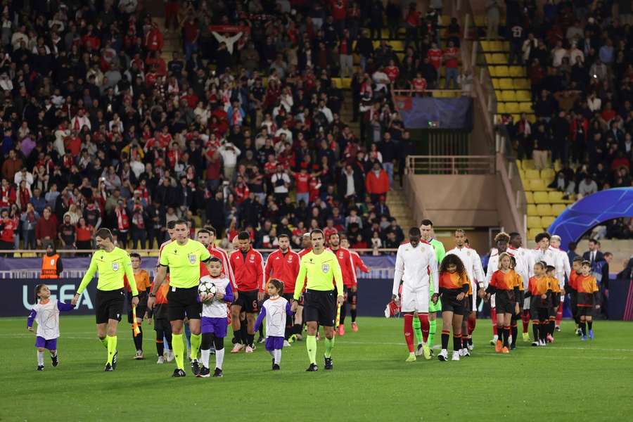 Rade Obrenovic a arbitré Monaco-Benfica