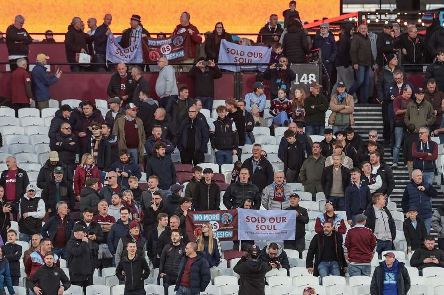 West Ham fans protesting at London Stadium West Ham fans protesting at London Stadium