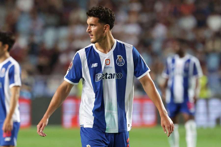 Deniz Gul (FC Porto) já terá dado o sim ao Galatasaray Deniz Gul (FC Porto) já terá dado o sim ao Galatasaray