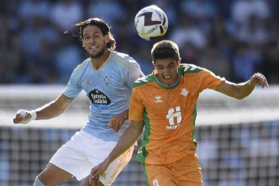 Gonçalo Paciência fez 28 jogos na época de estreia pelo Celta