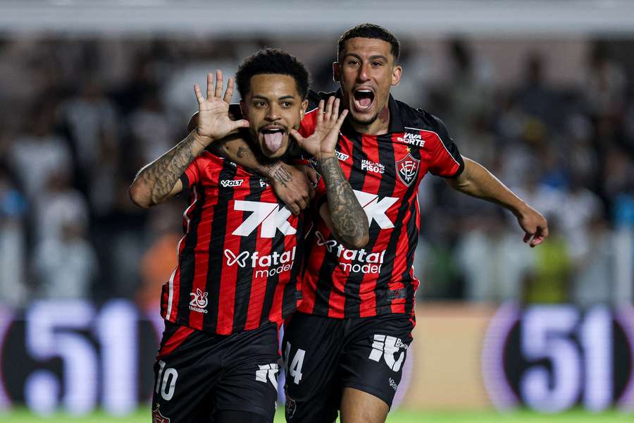O Vitória conquistou sua primeira vitória fora de casa na atual Série A O Vitória conquistou sua primeira vitória fora de casa na atual Série A