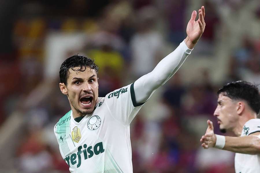 Veiga liderou o Palmeiras a conseguir resultado precioso no Ceará