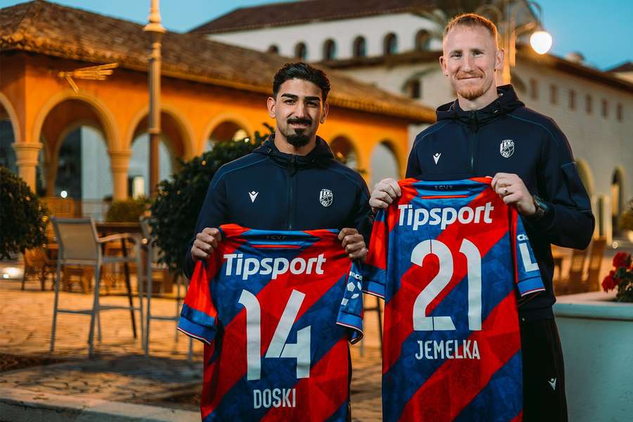 Jemelka a Doski prodloužili své smlouvy. Jemelka a Doski prodloužili své smlouvy.