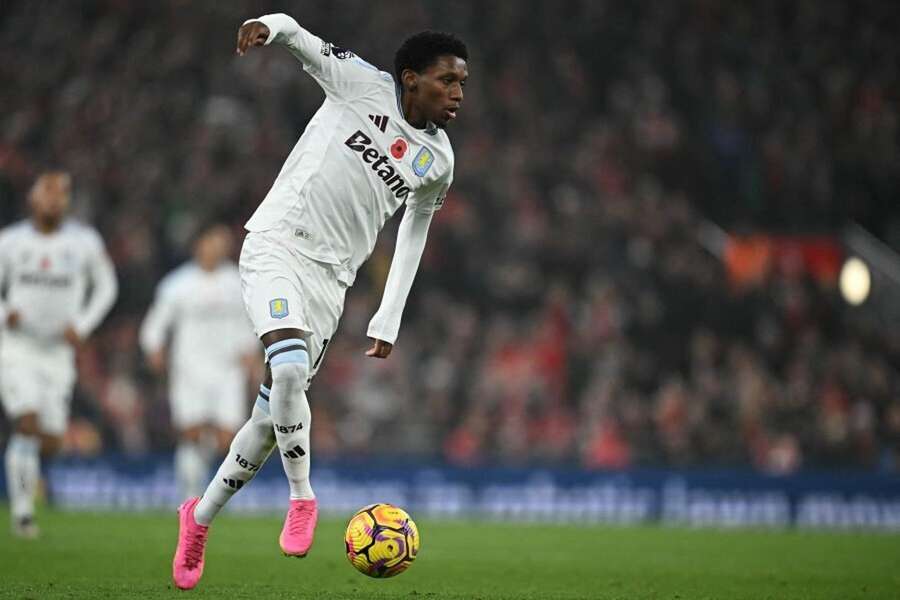 Jaden Philogene, jogador do Aston Villa