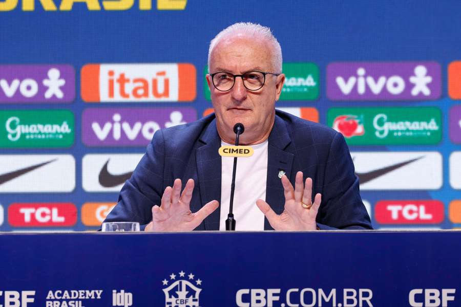 Dorival Júnior divulgou a lista da Seleção nesta sexta-feira (27)