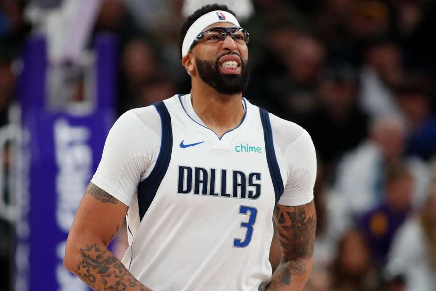 Davis opouští Dallas.