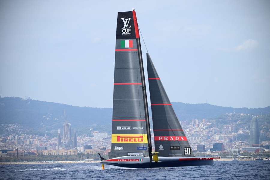 Luna Rossa Prada Pirelli in acqua