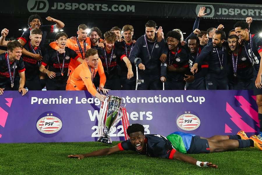 Jong PSV verslaat Crystal Palace O21 in de finale en wint de Premier League International Cup