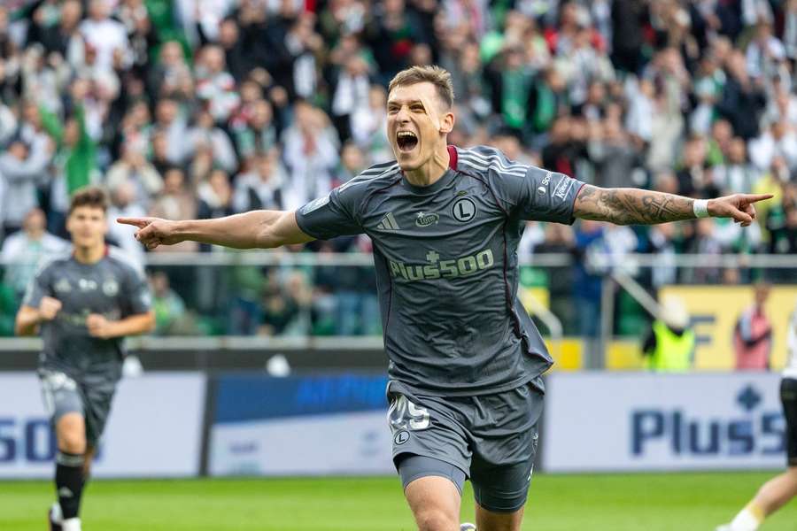 Niedziela z Ekstraklasą: Lech remisuje z Jagiellonią, Legia wymęczyła triumf nad Pogonią