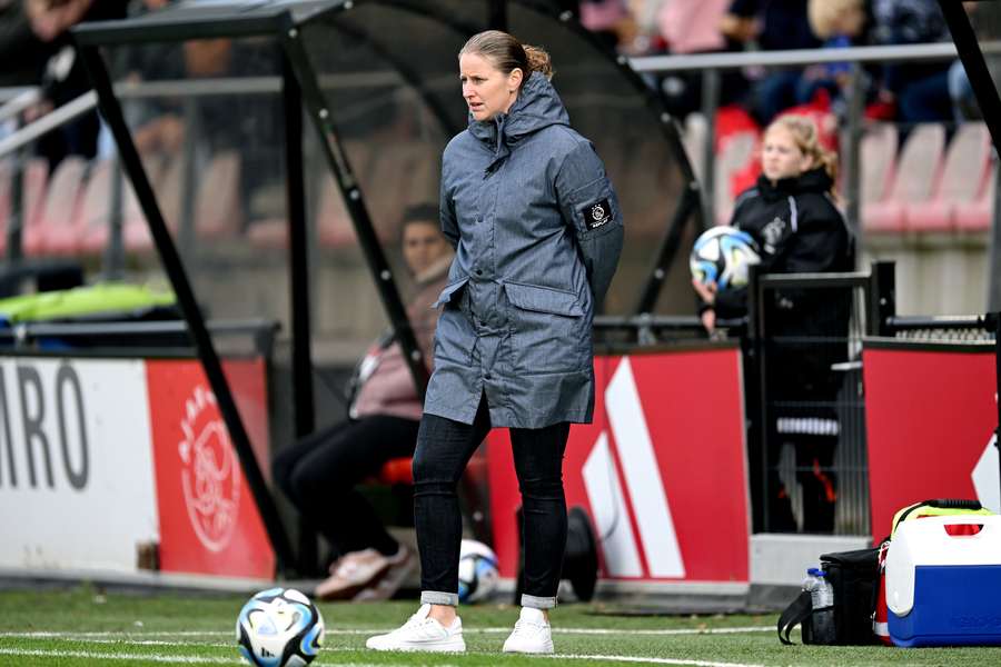 Bakker tijdens een wedstrijd van de Ajax-vrouwen