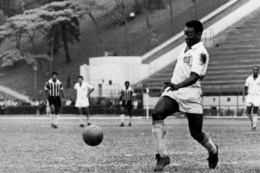 Pele made Santos punch well above their weight