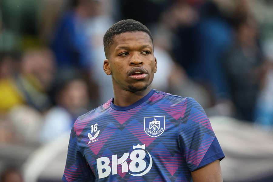 Hull City in advanced talks to sign Burnley midfielder Florentino Hull City in advanced talks to sign Burnley midfielder Florentino
