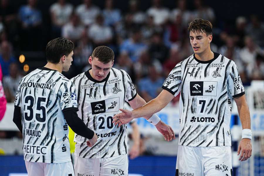 Kiel gewinnt auch sein zweites Bundesligaspiel Kiel gewinnt auch sein zweites Bundesligaspiel