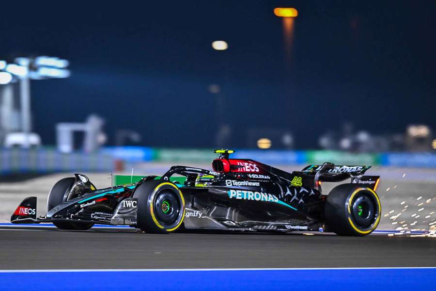 Lewis Hamilton: brak testów może mi utrudnić starty w nowym sezonie Formuły 1
