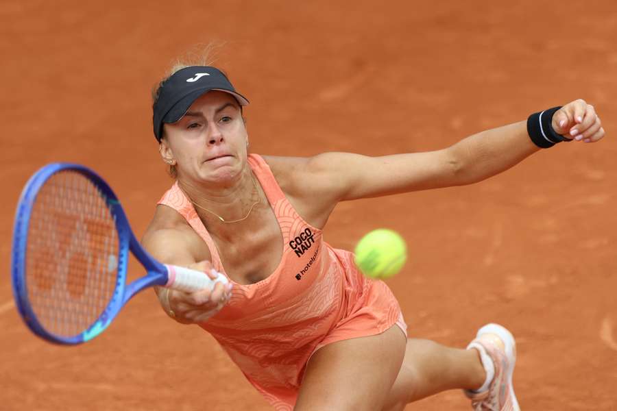 Magda Linette przegrywa z Clarą Tauson w pierwszej rundzie French Open