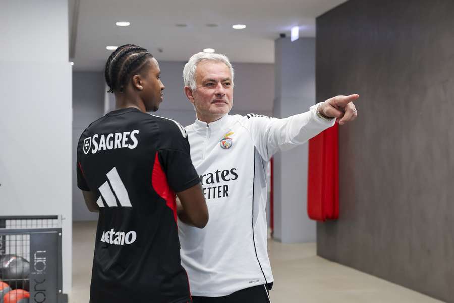 Sidny à conversa com José Mourinho