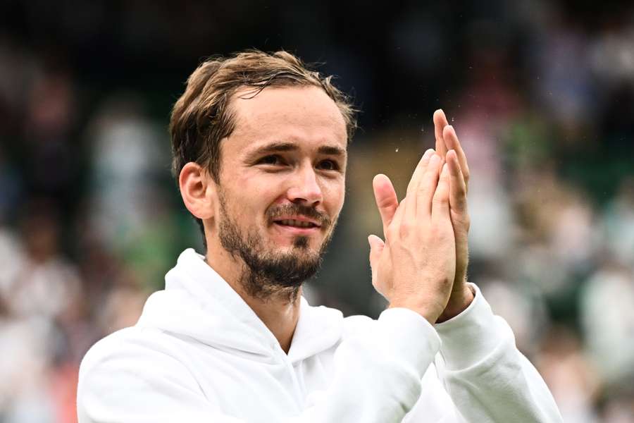 C'est la première fois que Medvedev atteint les 1/4 de Wimbledon. 