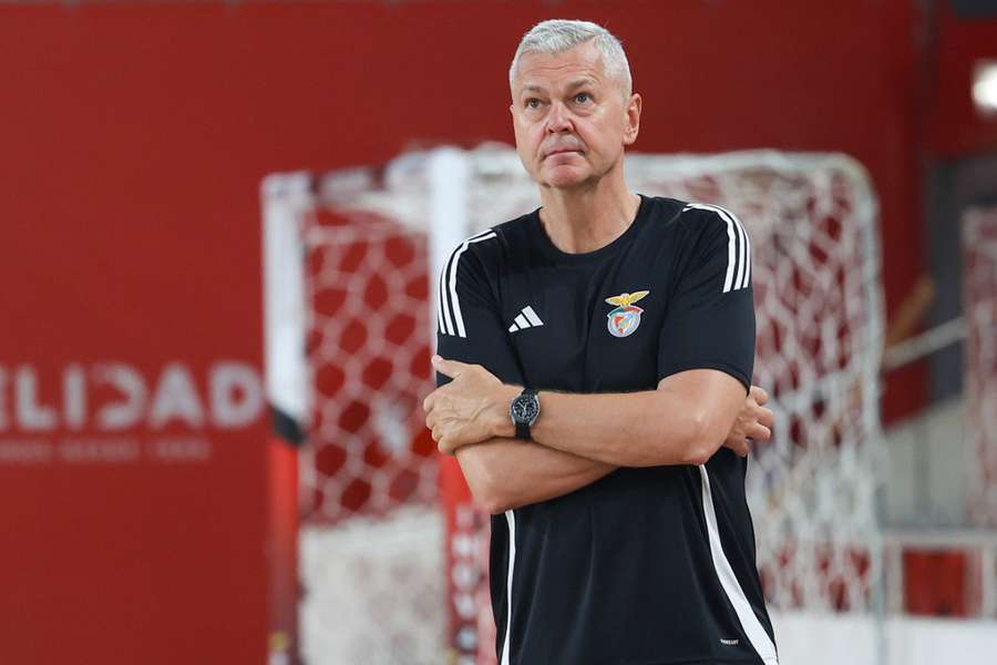 Ainars Bagatskis é o treinador do Benfica Ainars Bagatskis é o treinador do Benfica