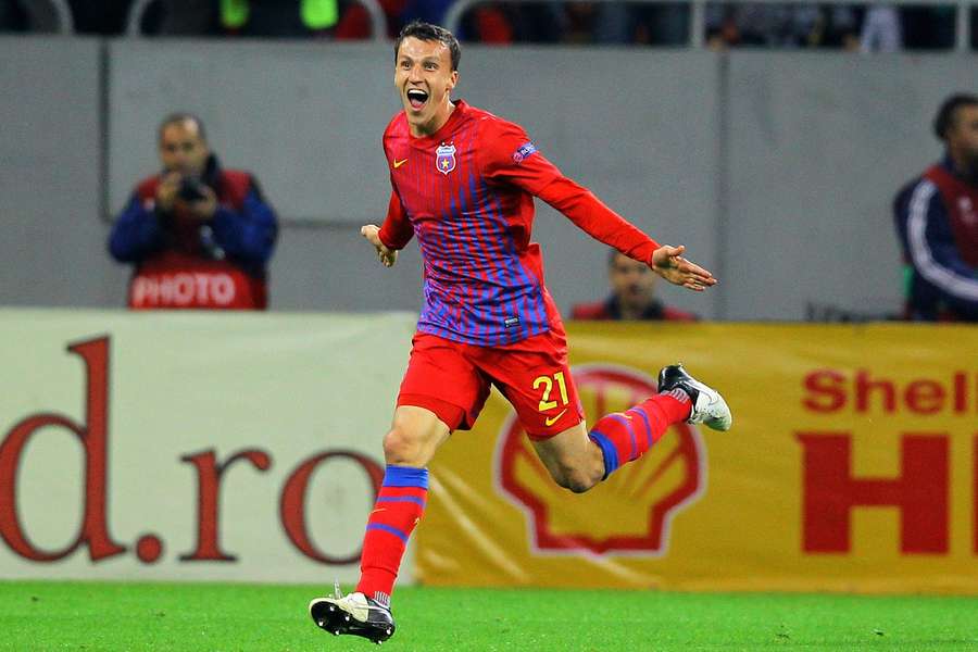Vlad Chiricheș sărbătorește golul marcat pentru Steaua București împotriva lui Molde în grupele Europa League