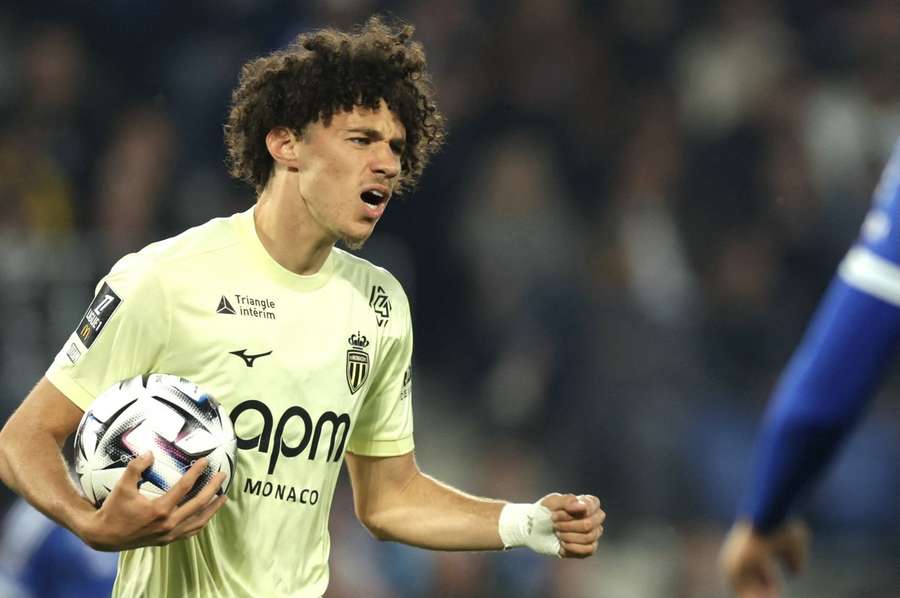 Útočník Akliouche je novým hráčem PSG