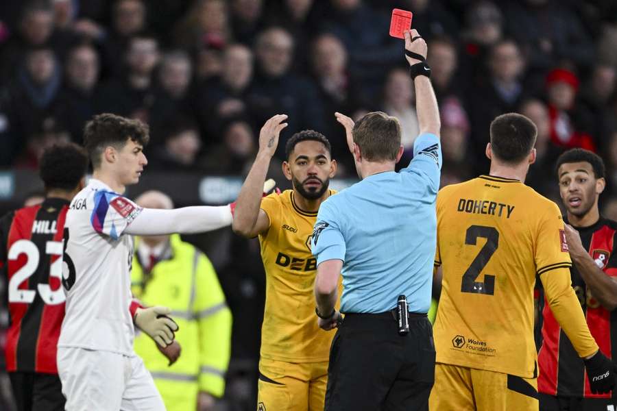 Cunha’s discipline issues at Wolves could cost him a move to Arsenal after recent red card