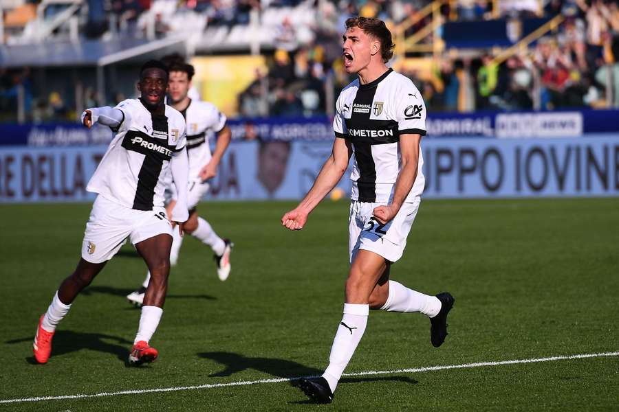 Mateo Pellegrino esulta per il gol segnato al Torino
