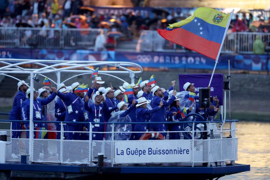 Delegação venezuelana na cerimónia de abertura de Paris-2024