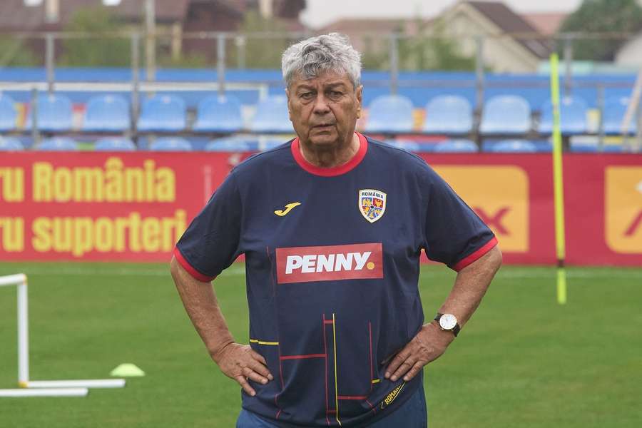 Mircea Lucescu na pierwszym oficjalnym treningu reprezentacji Rumunii.