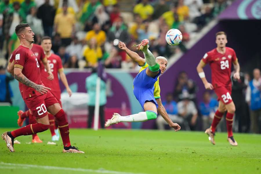 Et le prix du plus beau but du Mondial est attribué à.... Richarlison !