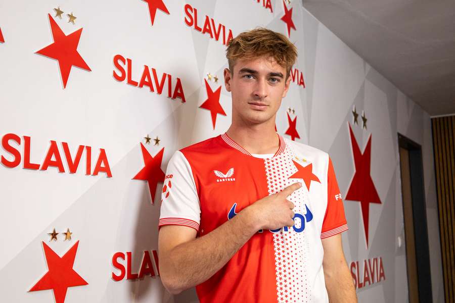 Za Slavii válí v Lize mistrů, teď dostal od klubu odměnu. Na Slončíka už jezdí zahraniční skauti