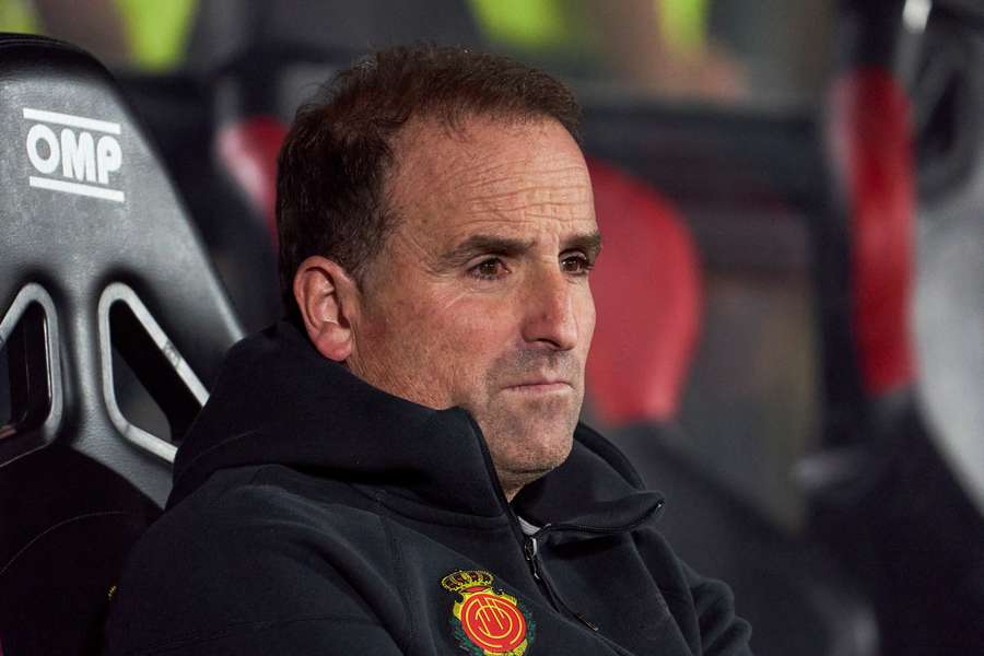 Arrasate na lavičke skončil. Arrasate na lavičke skončil.