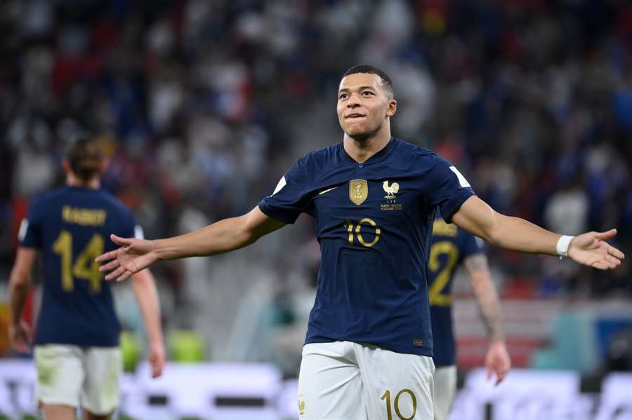 Mbappé, con el Mundial entre ceja y ceja.