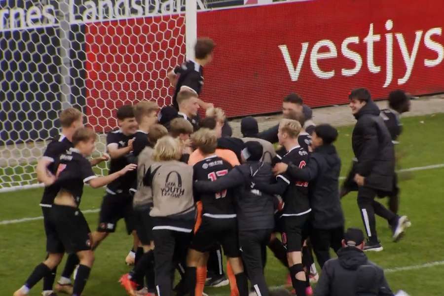 FC Midtjylland klar næste runde i Youth efter vanvittigt straffe-drama