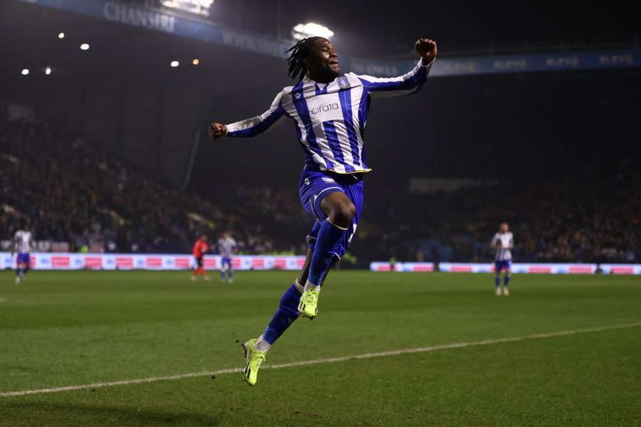 Ike Ugbo of Sheffield Wednesday celebrates the team's first goal