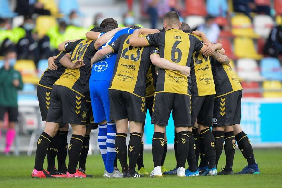 FC Midtjyllands diæt i Europa står på Niederkorn fra Luxembourg. FC Midtjyllands diæt i Europa står på Niederkorn fra Luxembourg.