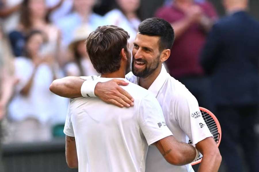 Djokovič opäť nechýba v semifinále. Djokovič opäť nechýba v semifinále.