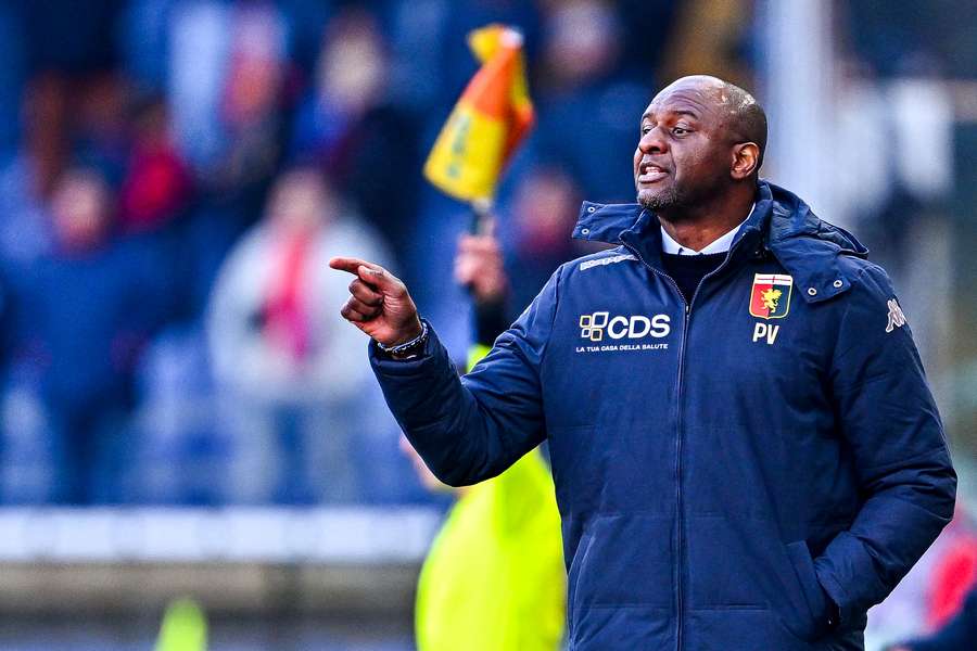 Patrick Vieira, entrenador francés del Génova.