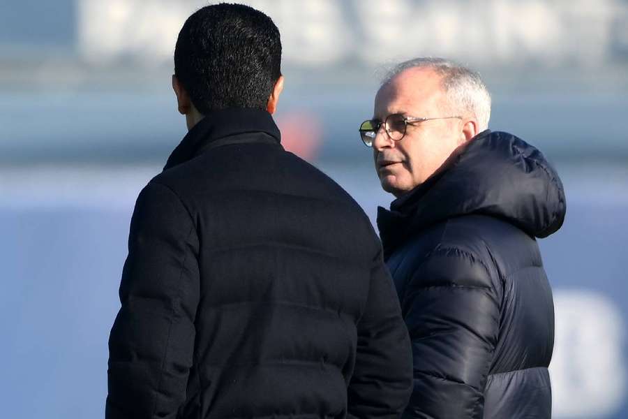 Luis Campos en discussion avec Nasser Al-Khelaïfi