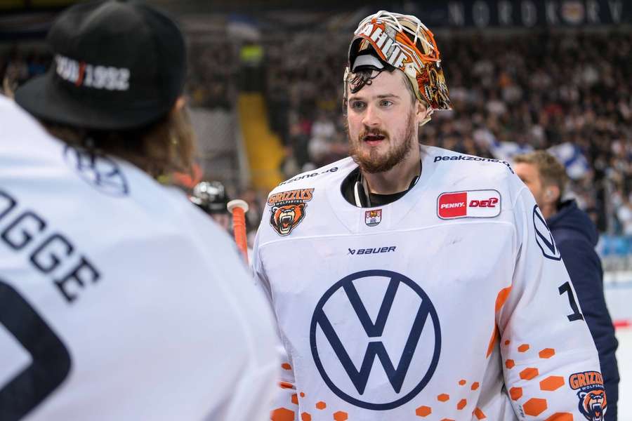 Torhüter Dustin Strahlmeier von den Grizzlys Wolfsburg