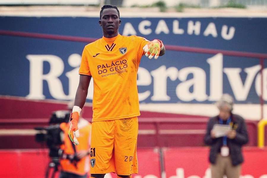 Mbaye vai continuar no Académico Viseu