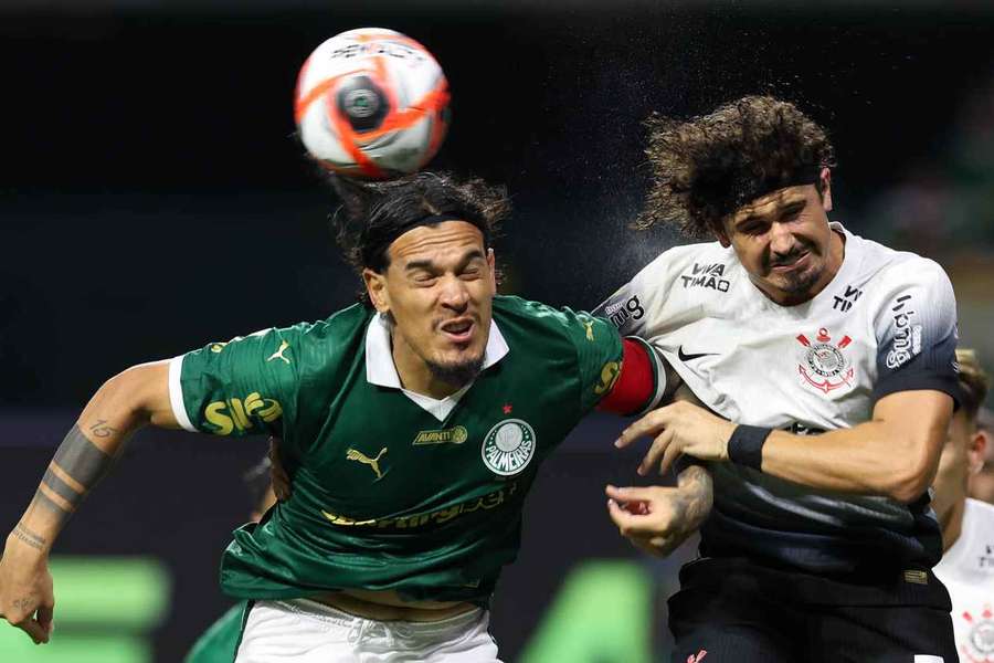 Palmeiras e Corinthians se enfrentam neste domingo (16)